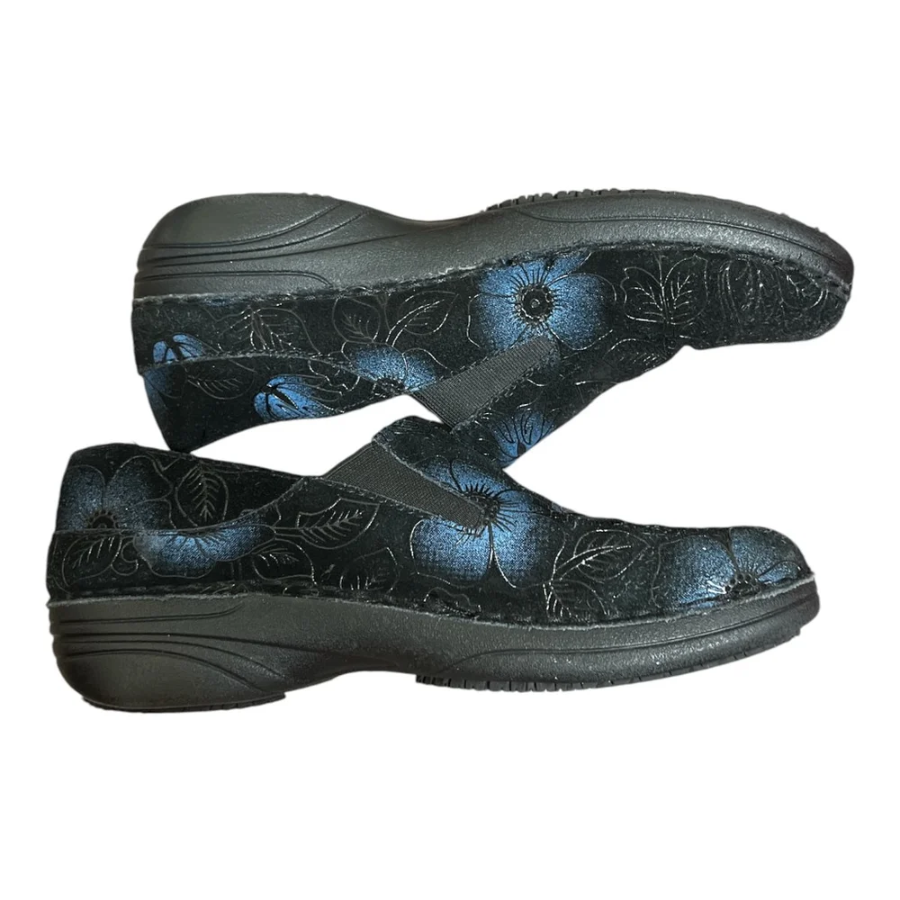 Spring Step Leather Upper Shoes Size 7 Black Blue